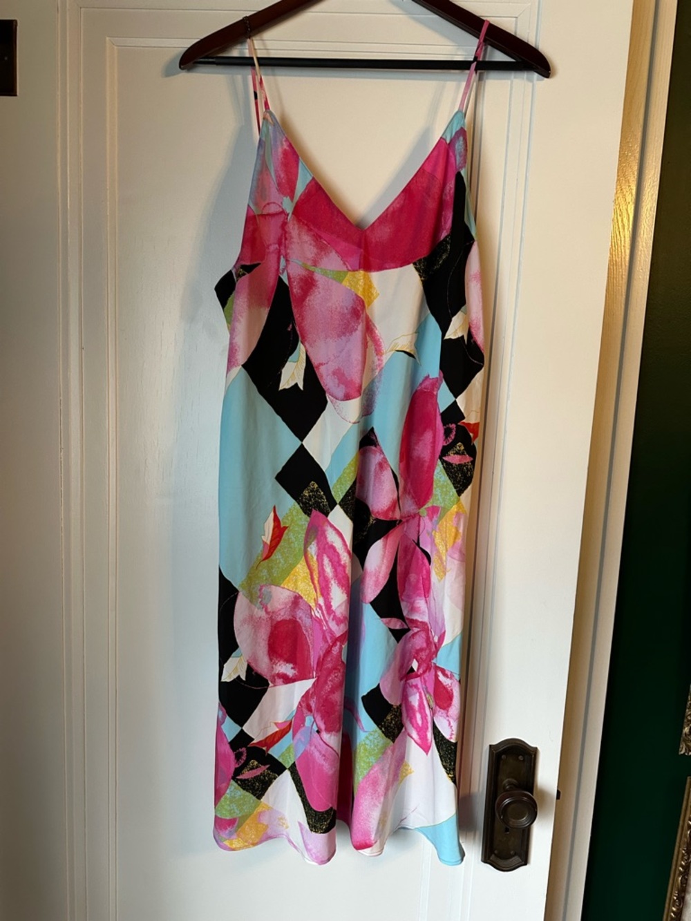 Natori Asami pattern sleeveless gown
